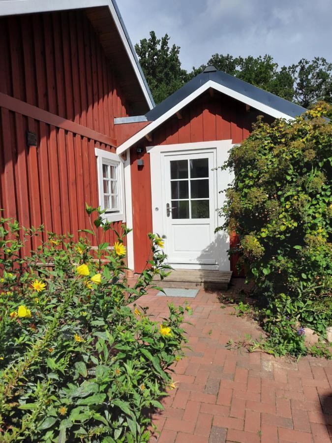 Idyllisches Schwedenhaus In Ruhiger Hanglage Oetzen Bagian luar foto